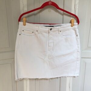 Calvin Klein White Mini Skirt